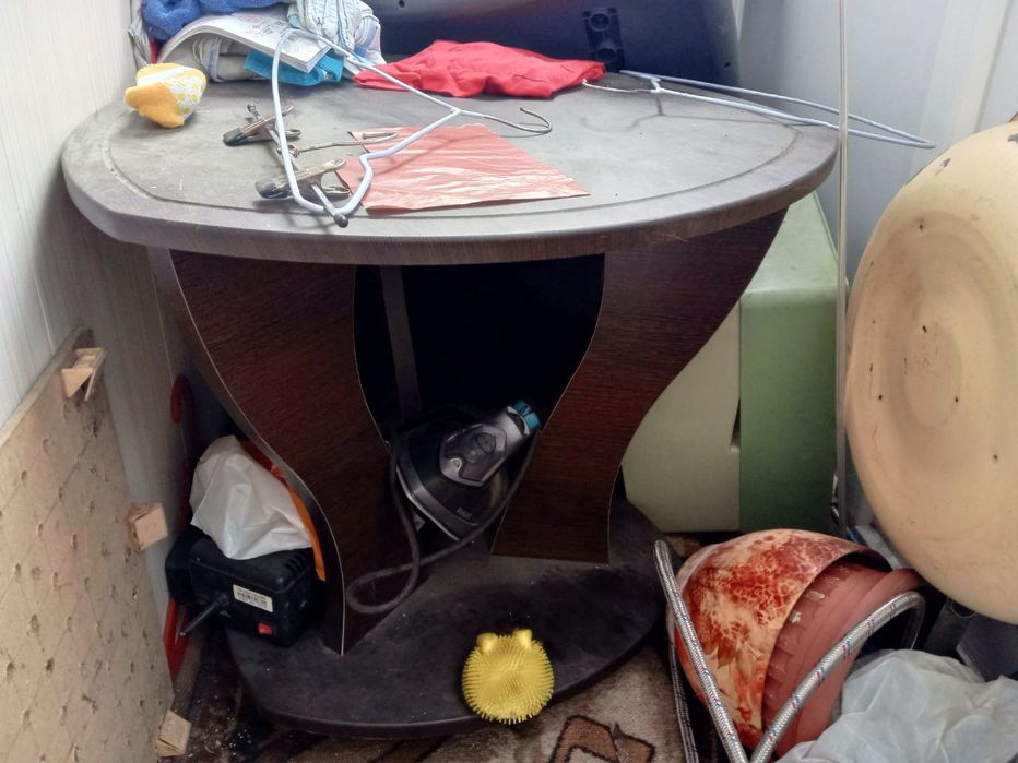 Журнальный столик