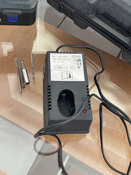 Винтоверт Акумулаторна бормашина