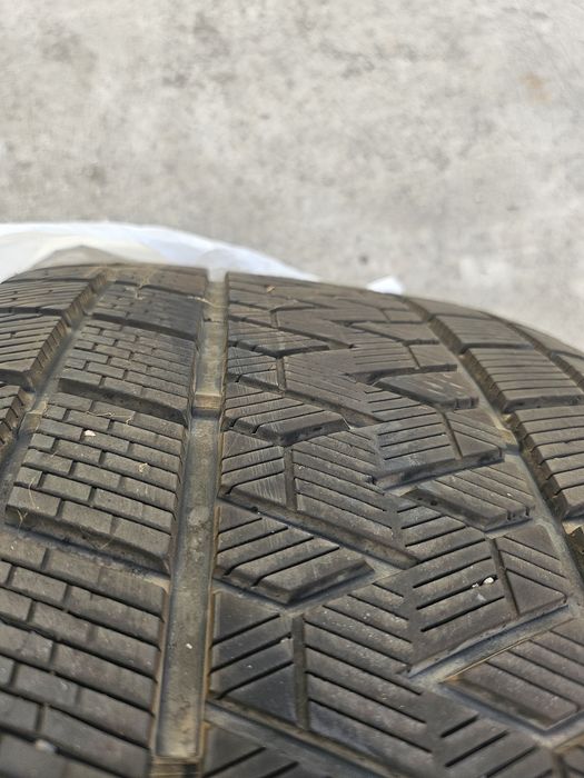 Гуми BMW X5 E53 спорт пакет, 255 50 r19 и 285 45 R19