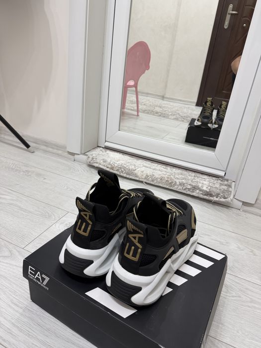 Маратонки  Armani EA7
