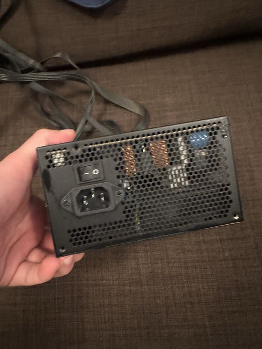 Sursa Corsair CS650M semi modulara