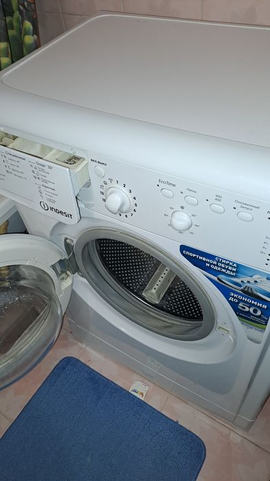 Продам стиральную машину  индезит