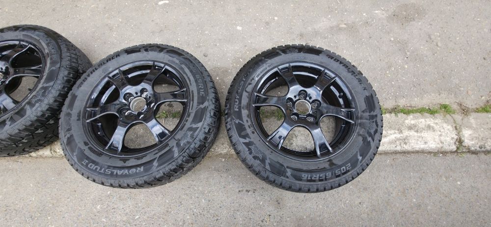 Jante aliaj 5x114,3  r16 cu cauciucuri205 65 16