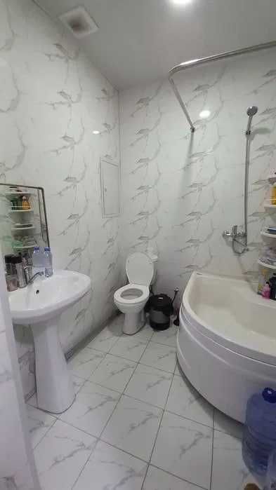 Продаётся квартира 3-ком 2-санузель 70 кв.м срочно новостройка 2-этаж