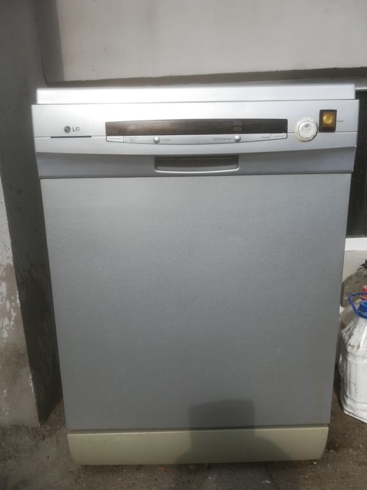 Vând piese mașina de spălat vase  LG 12 BS6