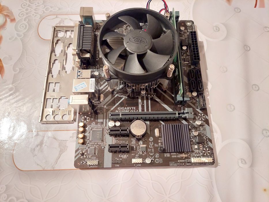 Продам комплект H310 DDR4