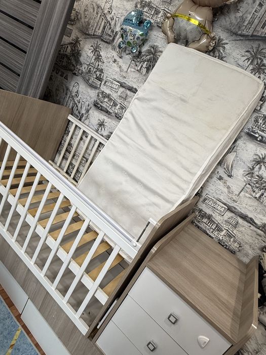 Кроватка детская