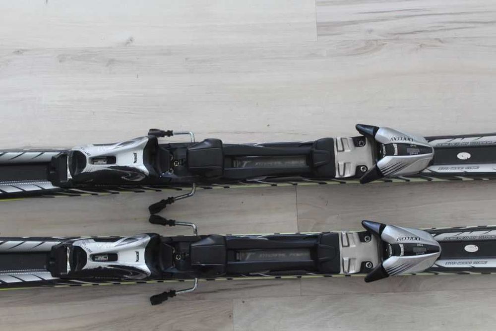 VOLKL Racetiger Sc 168cm R14,7m