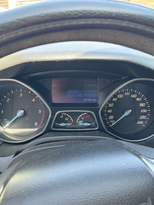 FORD Focus 2012 — imagine 5