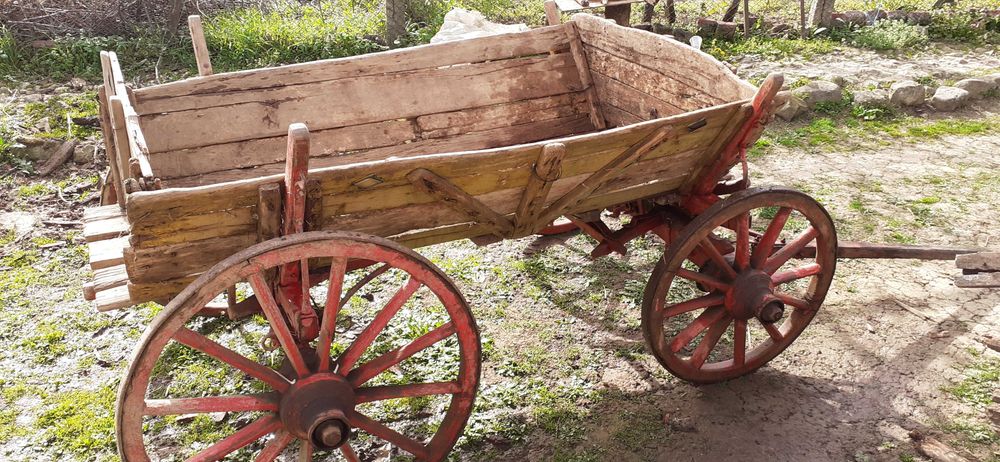 Продавам каруца в с. Дойранци