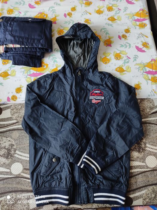 Продам ветровку на мальчика