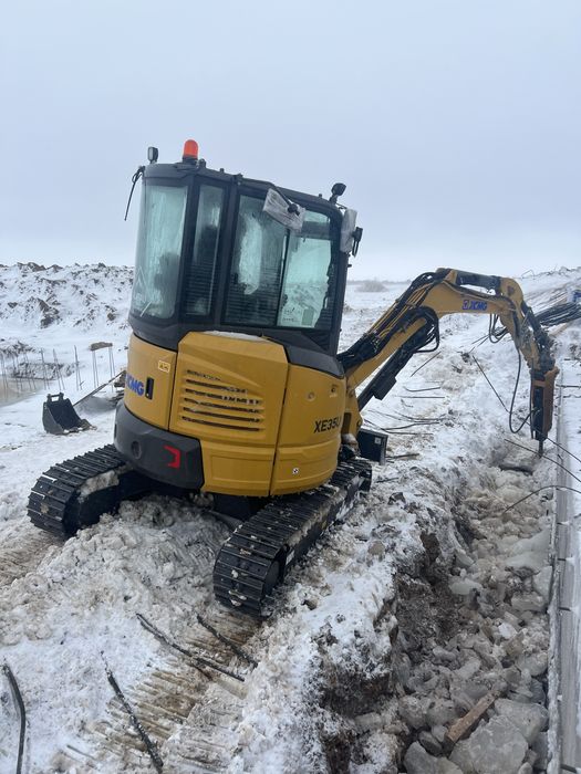 Услуга мини эксковатора. Блоха. Гидромолот.