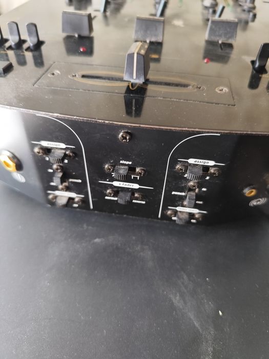 Mixer numark dm3002x