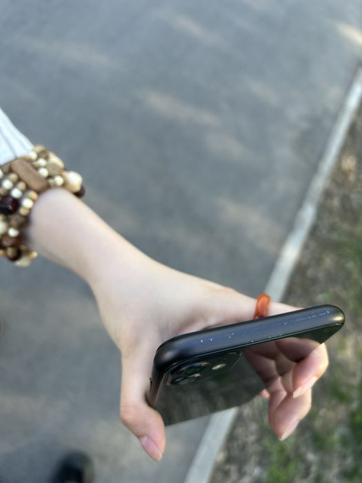 iphone 11, 80% акб, 128гб. идеал состояние