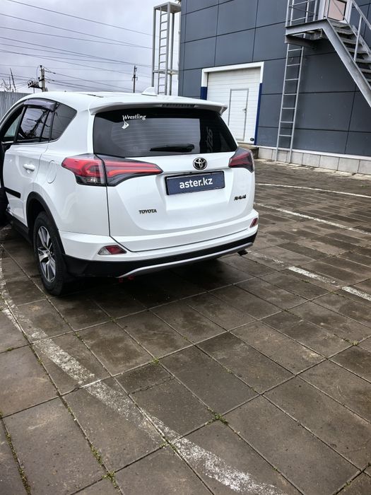 Машина хороший , без дтп.