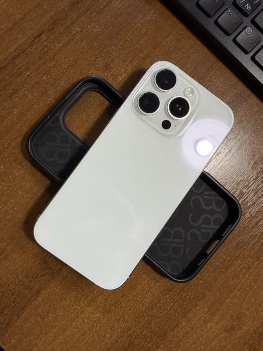 iPhone 16 pro 256GB EAC, белый