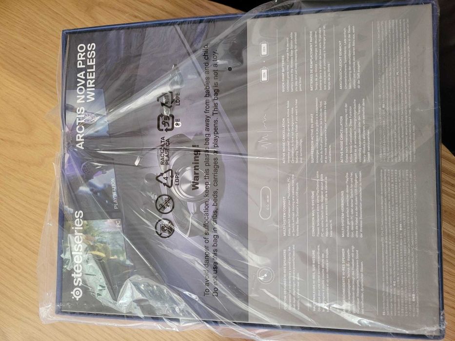 Геймърски Arctis Nova Pro Wireless - PC & Playstation нови, гаранция.