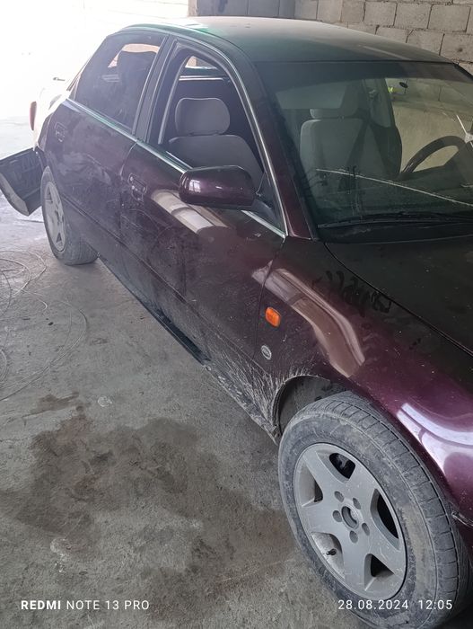 Продам Ауди А4 срочно вариант есть