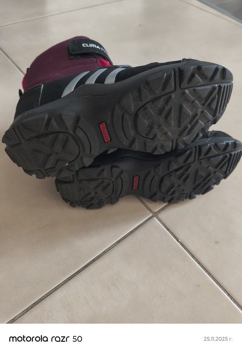 Боти adidas запазени