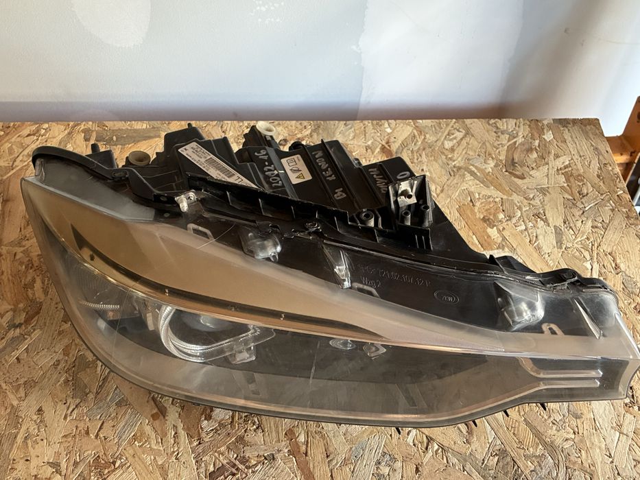 BMW F30/F31 Десен Bi-Xenon фар ZKW D1S 63117259528