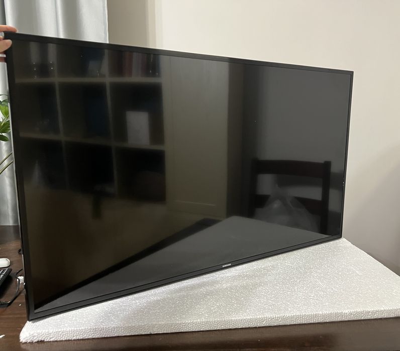 Телевизор Samsung 48″ 4K UHD Smart TV