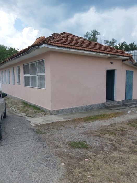 Продава се Промишлена сграда в с. Филаретово, Област Сливен - 250 кв.м за 714 €/кв.м - Снимка #1