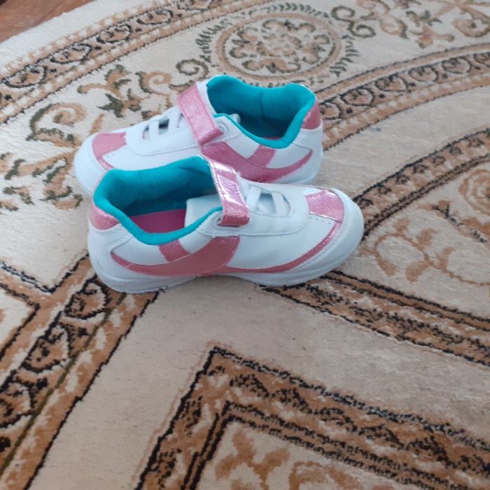 кроссовки детские