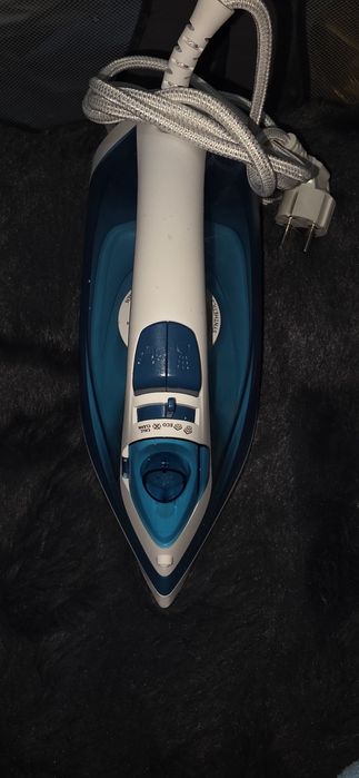 Fier de calcat Philips