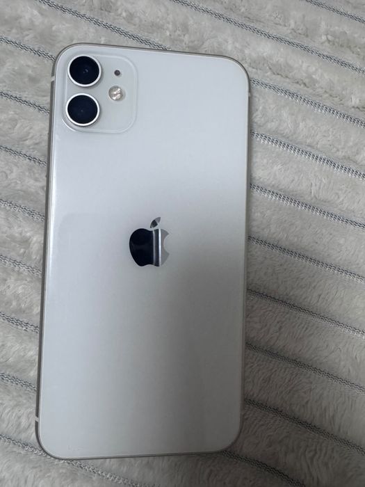 iPhone 11 белый цвет