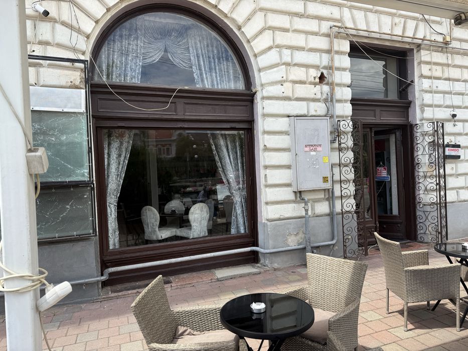 OPORTUNITATE RARA !!De inchiriat o locatie excelenta ultracentral !