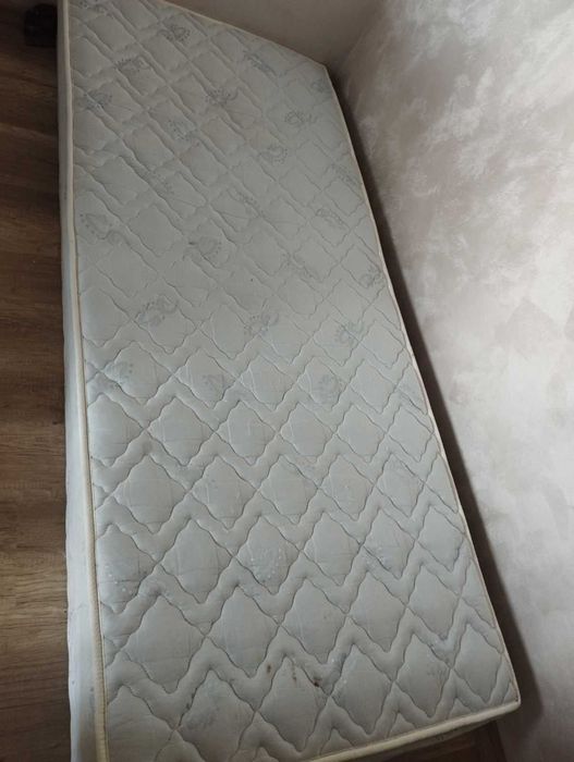 Еднолицев матрак с пружини