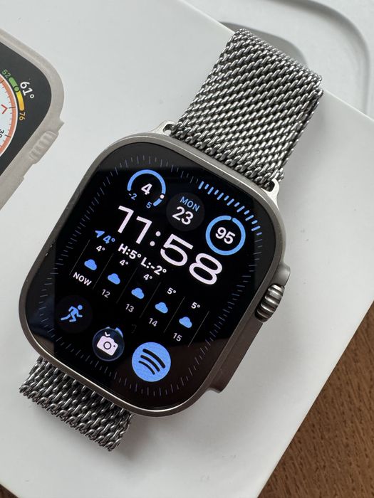 Apple Watch Ultra 49mm Titanium