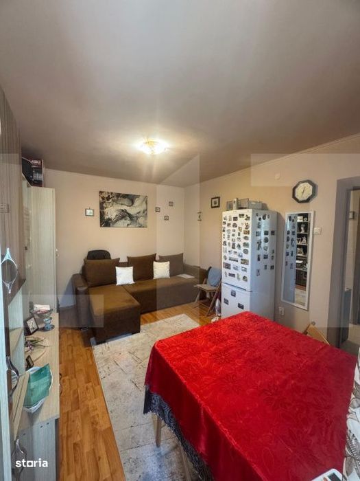Apartament cu 2 camere, decomandat, 34 mp, etaj 3, zona Olinescu-Doroh