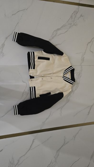 Продам куртки цена 1000/1500