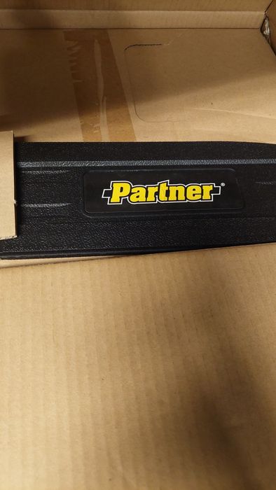 Бензинова Резачка за Дърва Partner P340S Чисто Нова