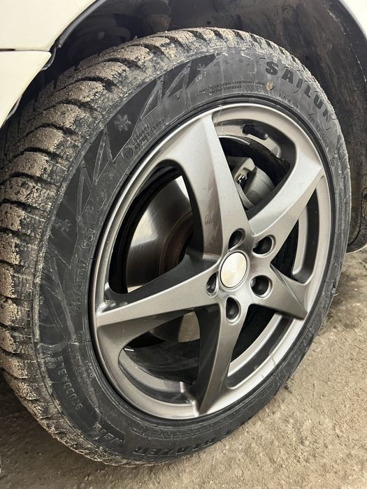 Продам резину с дисками