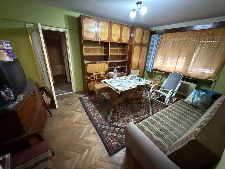 Ofer spre vanzare Apartament 3 Camere decomandat Etaj 3 Micro 16