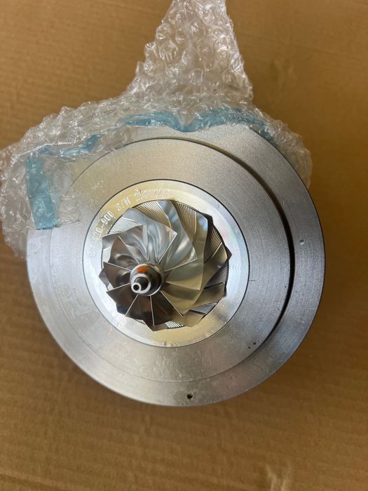 CHRA GTD2060vz melett