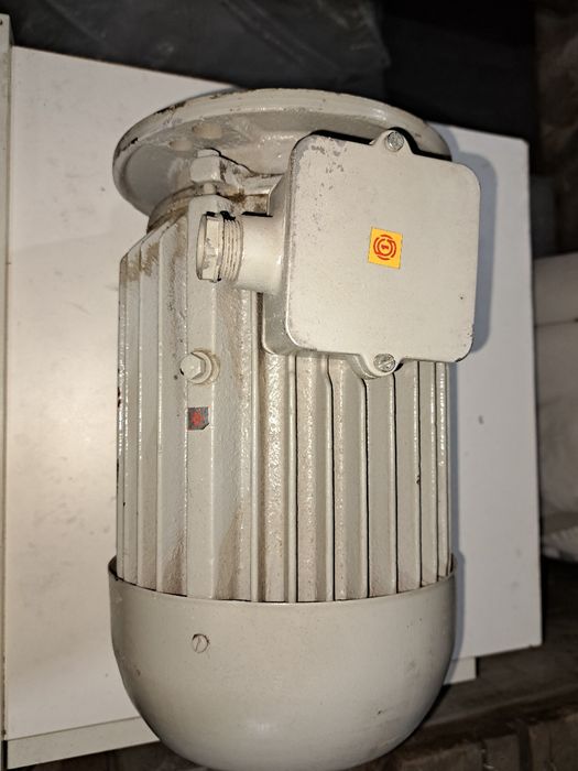 Ел.двигател трифазен