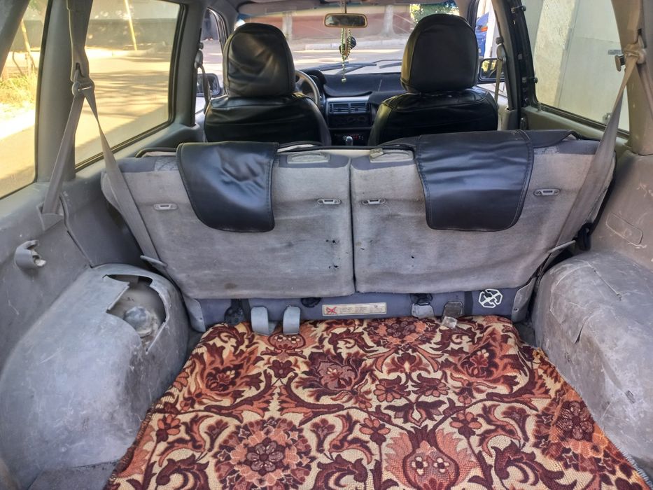 Мицубиси СпейсРунер левый руль