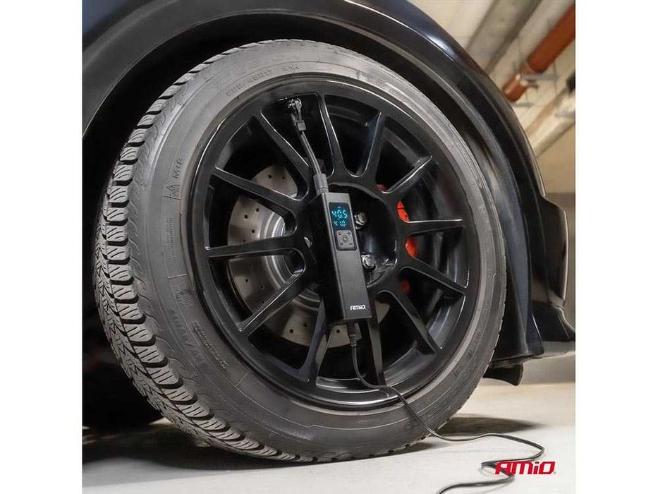 Автомобилен компресор AMIO  с лед дисплей 12v 100w