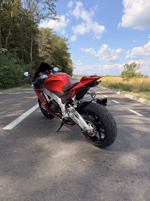 Aprilia RSV4 APRC