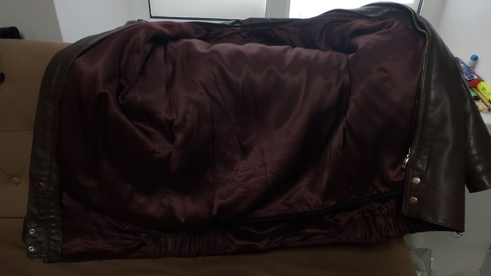 Кожаная куртка продам