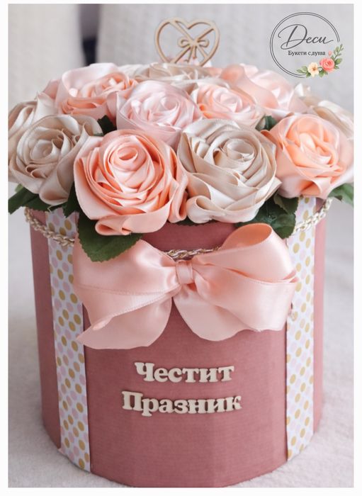 Кутии с вечни рози
