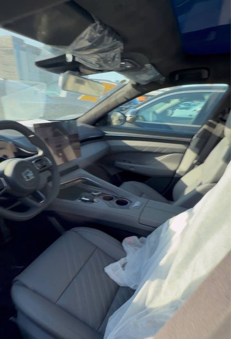 zeekr 001 yu pazits, 789 ot kuchli