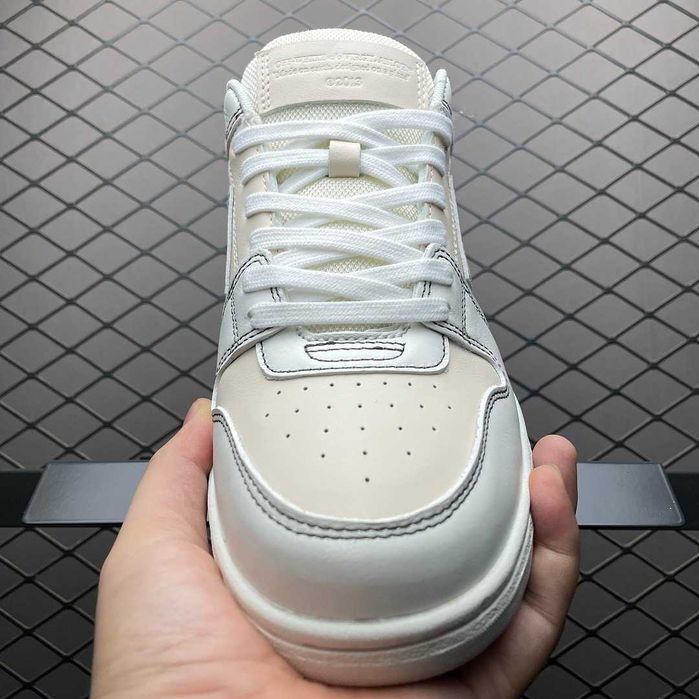 Off-White Out of office 36-47