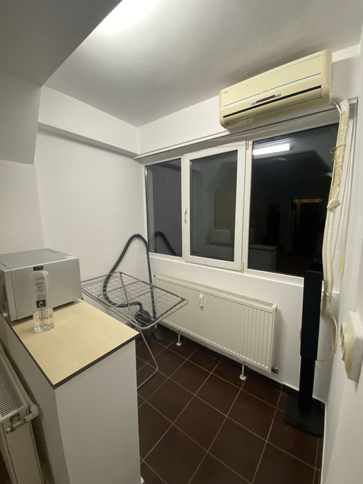 Inchiriez garsoniera blvd Basarabia zona Diham Arena Nationala