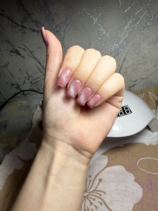 Маникюр/педикюр/