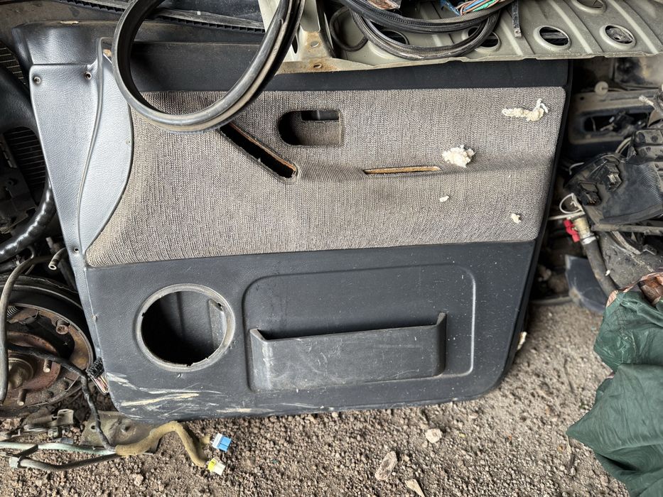 Салон nissan prairie