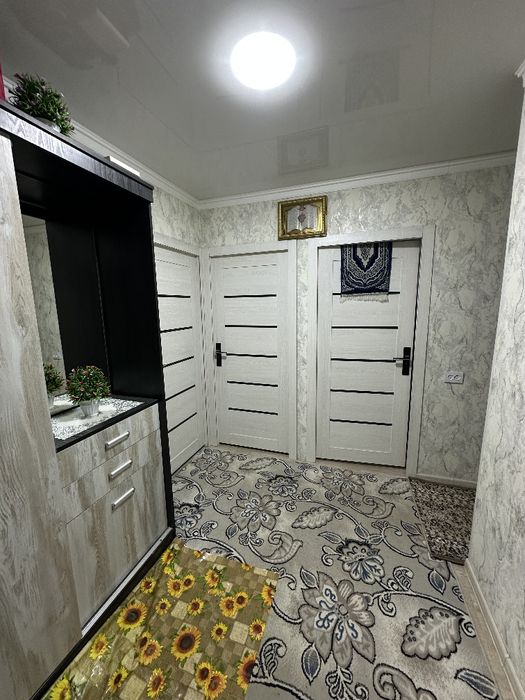 Chirchiqda 3-xonali kvartira sotiladi vasmoyda